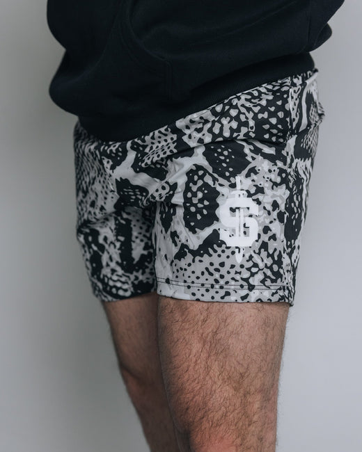 Performance Short 4.5”