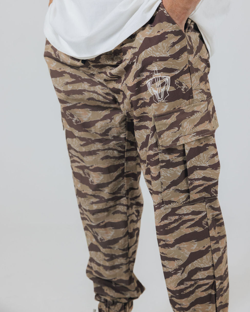 Active Cargo Badge Joggers