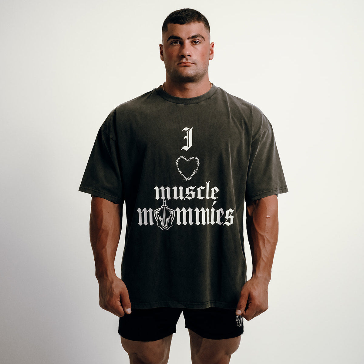 I ❤️ Muscle Mommies Oversized Tee