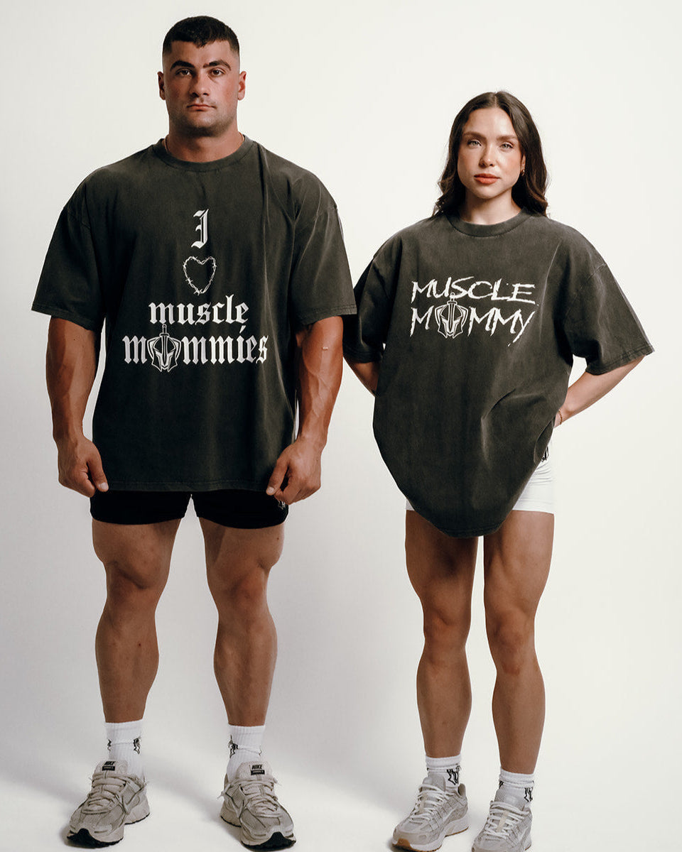 I ❤️ Muscle Mommies Oversized Tee