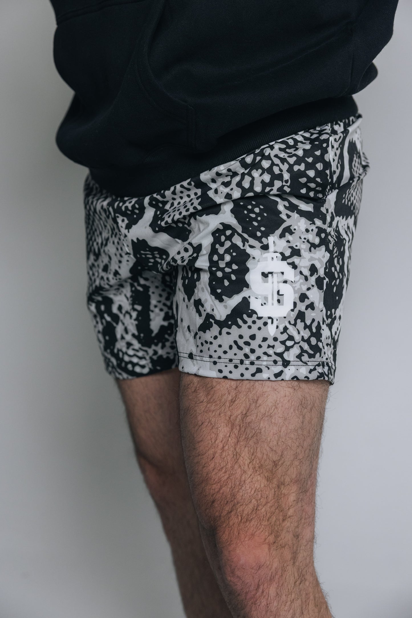 Performance Short 4.5”