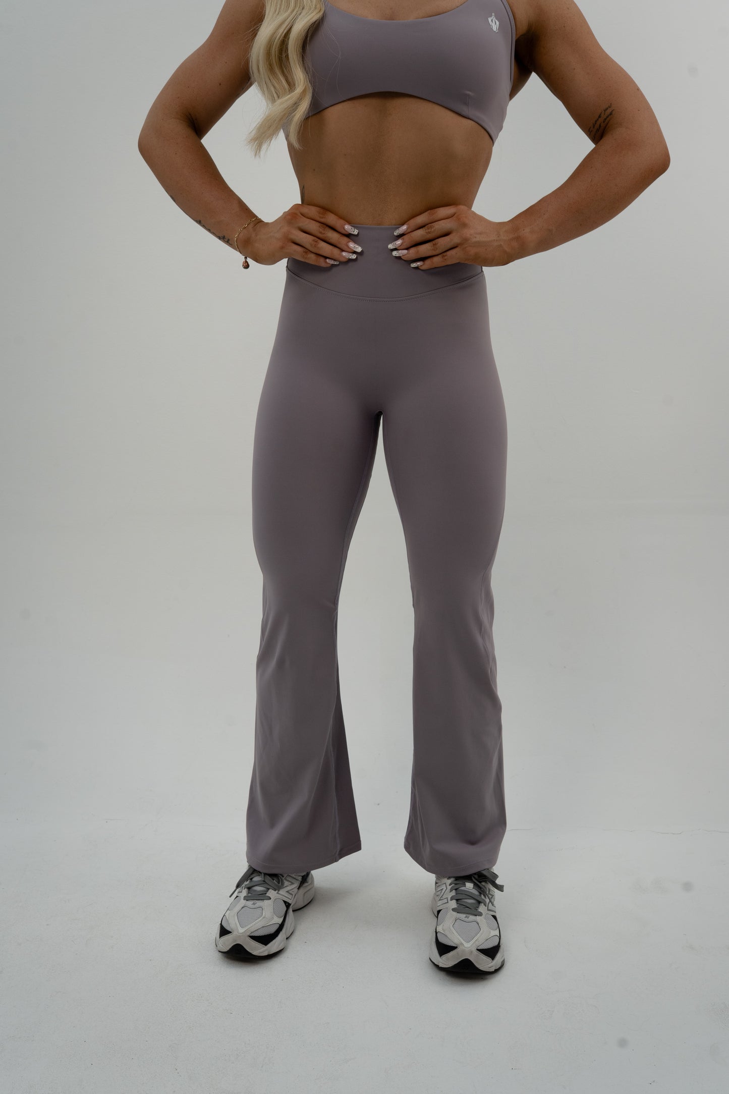 Legacy Flare Legging