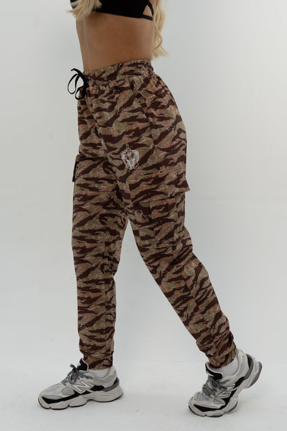 Active Cargo Badge Joggers