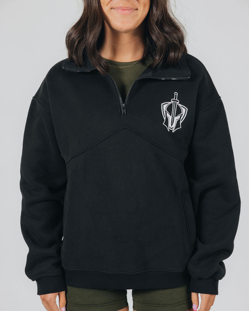 Badge 1/4 Zip Pull Over