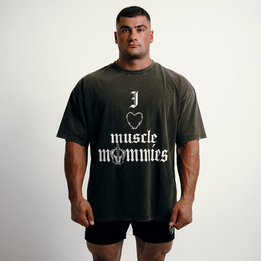 I ❤️ Muscle Mommies Oversized Tee